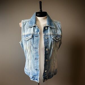 GAP 1969 Sleeveless Jean Jacket / Denim Vest